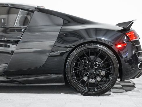 Used 2012 Audi R8 V10 w/ Enhanced Leather Pkg image 13