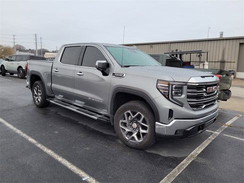 Used 2025 GMC Sierra 1500 SLT w/ SLT Premium Package image 10