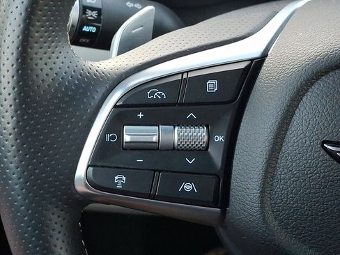 Certified 2026 Genesis G70 2.5T AWD/4WD image 21