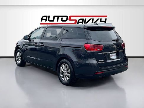 Used 2020 Kia Sedona LX image 5