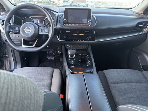 Used 2021 Nissan Rogue SV image 14