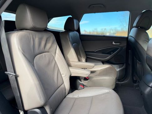 Used 2016 Hyundai Santa Fe Limited image 26