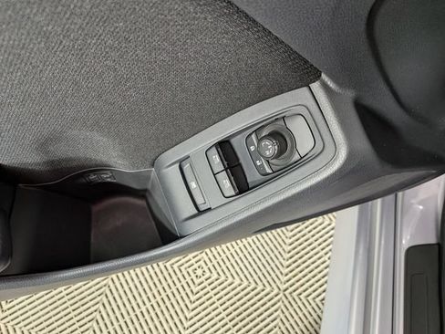 Used 2022 Toyota GR86 w/ ALL Weather Mat Package (TMS) RWD image 9
