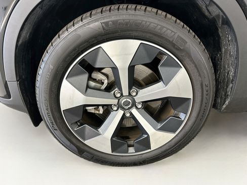 Used 2026 Volvo XC40 B5 Plus AWD/4WD image 37
