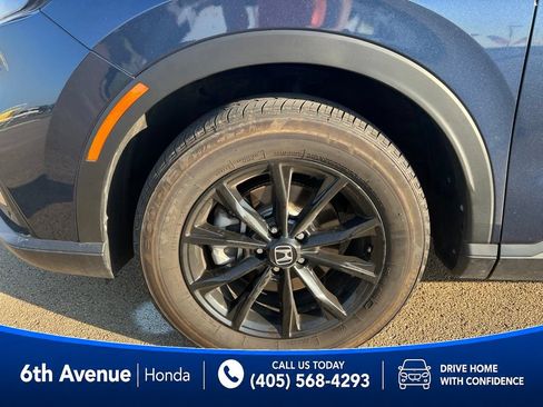 Used 2025 Honda CR-V Sport-L image 9