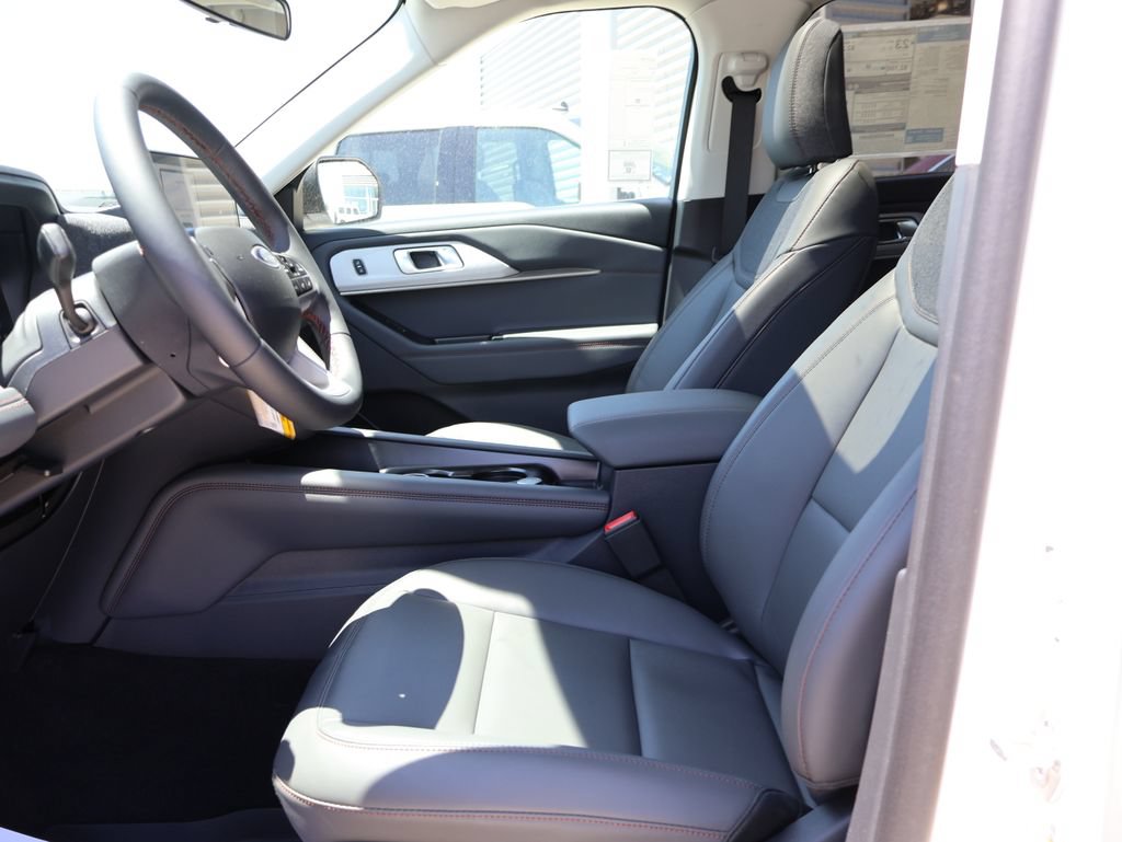 New 2026 Ford Explorer Active w/ Active Comfort Package AWD/4WD image 25