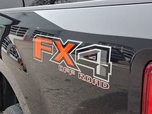 Used 2022 Ford F250 XLT w/ XLT Premium Package image 34