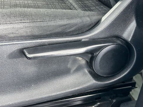 Used 2020 Mercedes-Benz Metris w/ Driver Efficiency Package image 23