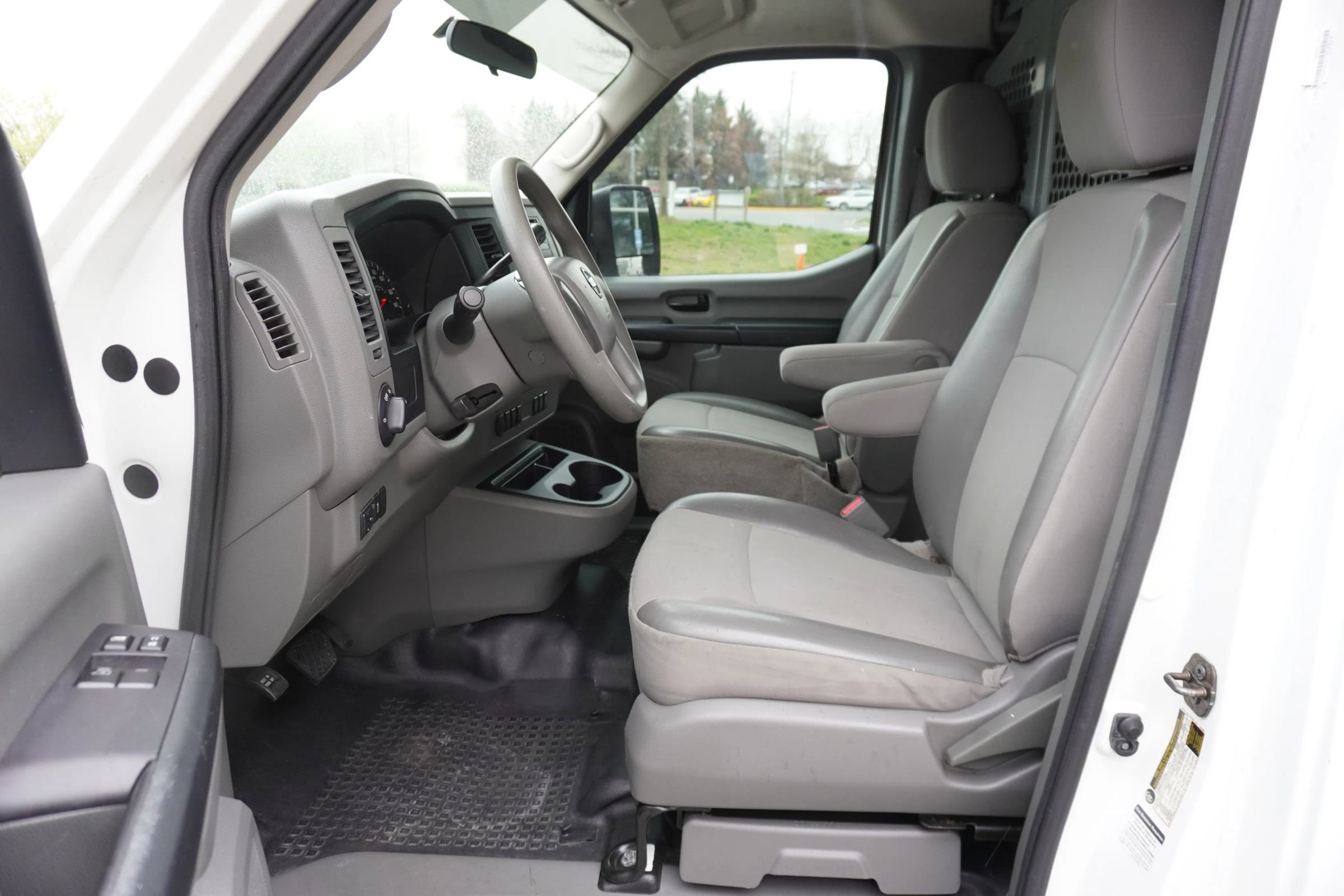 Used 2017 Nissan NV 2500 S w/ Power Basic Package RWD image 9