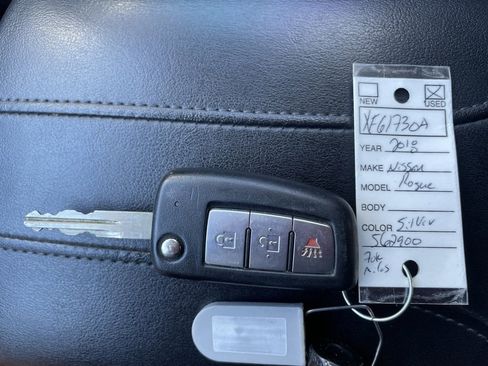 Certified 2018 Nissan Rogue S image 18