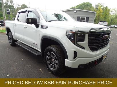 Used 2024 GMC Sierra 1500 AT4 w/ Technology Package
