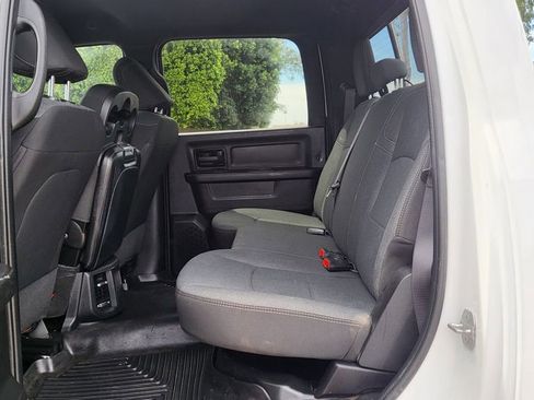 Used 2022 RAM 2500 Tradesman w/ Safety Group image 21