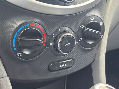 Used 2012 Hyundai Accent GLS w/ Premium Pkg 3 FWD image 19