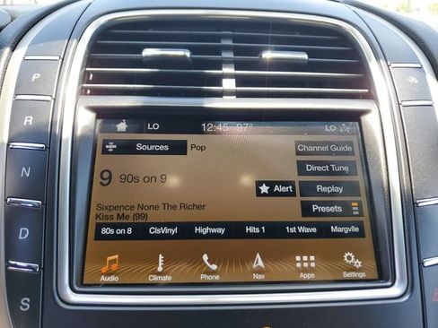 Used 2019 Lincoln Nautilus Select FWD image 25