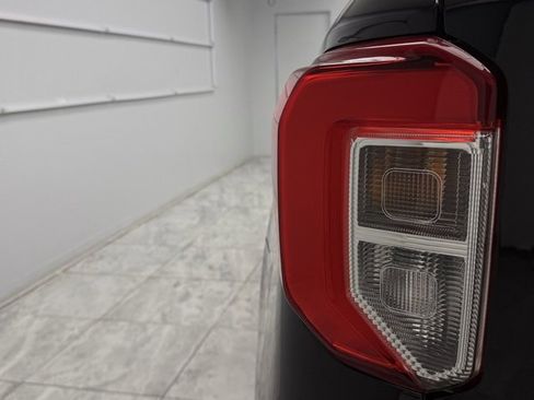 Used 2023 Ford Explorer XLT w/ Equipment Group 202A image 16