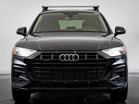 Certified 2025 Audi Q5 2.0T Premium w/ Convenience Plus Package image 2