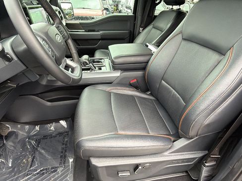 Used 2025 Ford F150 Lariat w/ Equipment Group 502A High AWD/4WD image 16