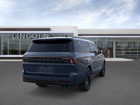 New 2026 Lincoln Navigator L Reserve AWD/4WD image 8
