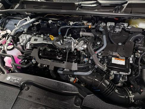 Used 2026 Toyota Prius XLE image 27