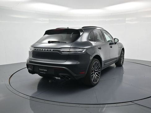 Used 2026 Porsche Macan AWD/4WD image 30