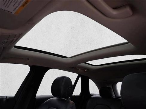 Used 2021 Mercedes-Benz GLC 300 4MATIC image 13