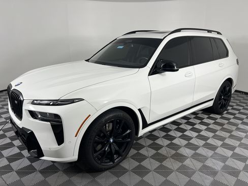 Used 2024 BMW X7 M60i w/ Executive Package AWD/4WD image 8