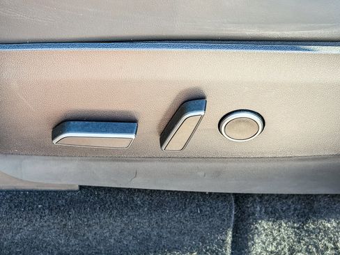 Used 2021 Tesla Model Y Long Range image 20