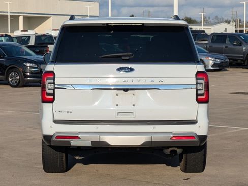 Used 2024 Ford Expedition Limited image 5