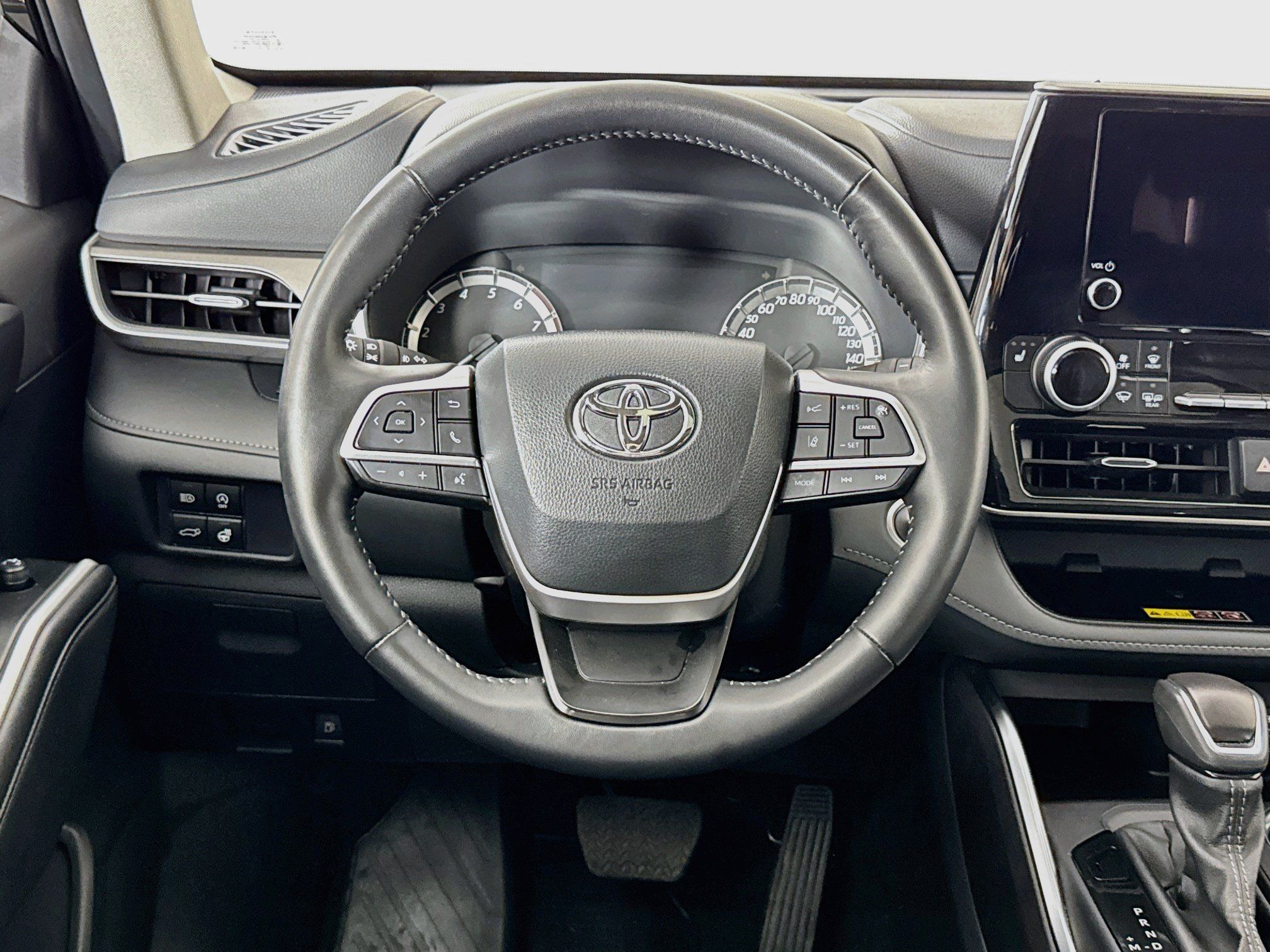 Used 2026 Toyota Highlander XLE AWD/4WD image 4