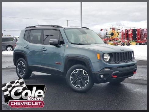 Used 2016 Jeep Renegade Trailhawk image 1