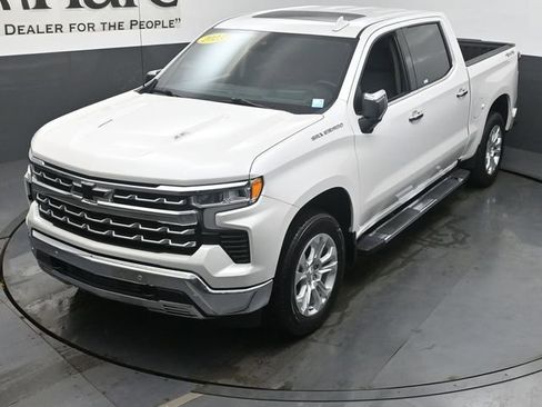 Used 2023 Chevrolet Silverado 1500 LTZ w/ LTZ Premium Package AWD/4WD image 44