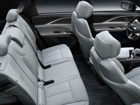 New 2026 Cadillac Lyriq Sport w/ LPO, Floor Liner Package AWD/4WD image 37