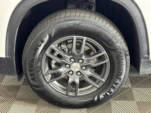 Certified 2025 GMC Acadia Elevation AWD/4WD image 51