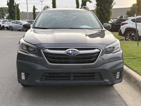 Used 2022 Subaru Outback Premium AWD/4WD image 2