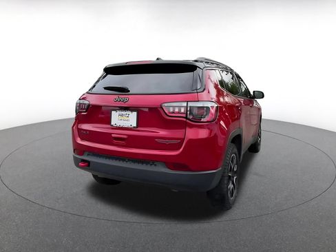 Used 2025 Jeep Compass Trailhawk AWD/4WD image 15