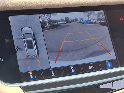 Used 2022 Cadillac XT5 Premium Luxury w/ Platinum Package AWD/4WD image 17