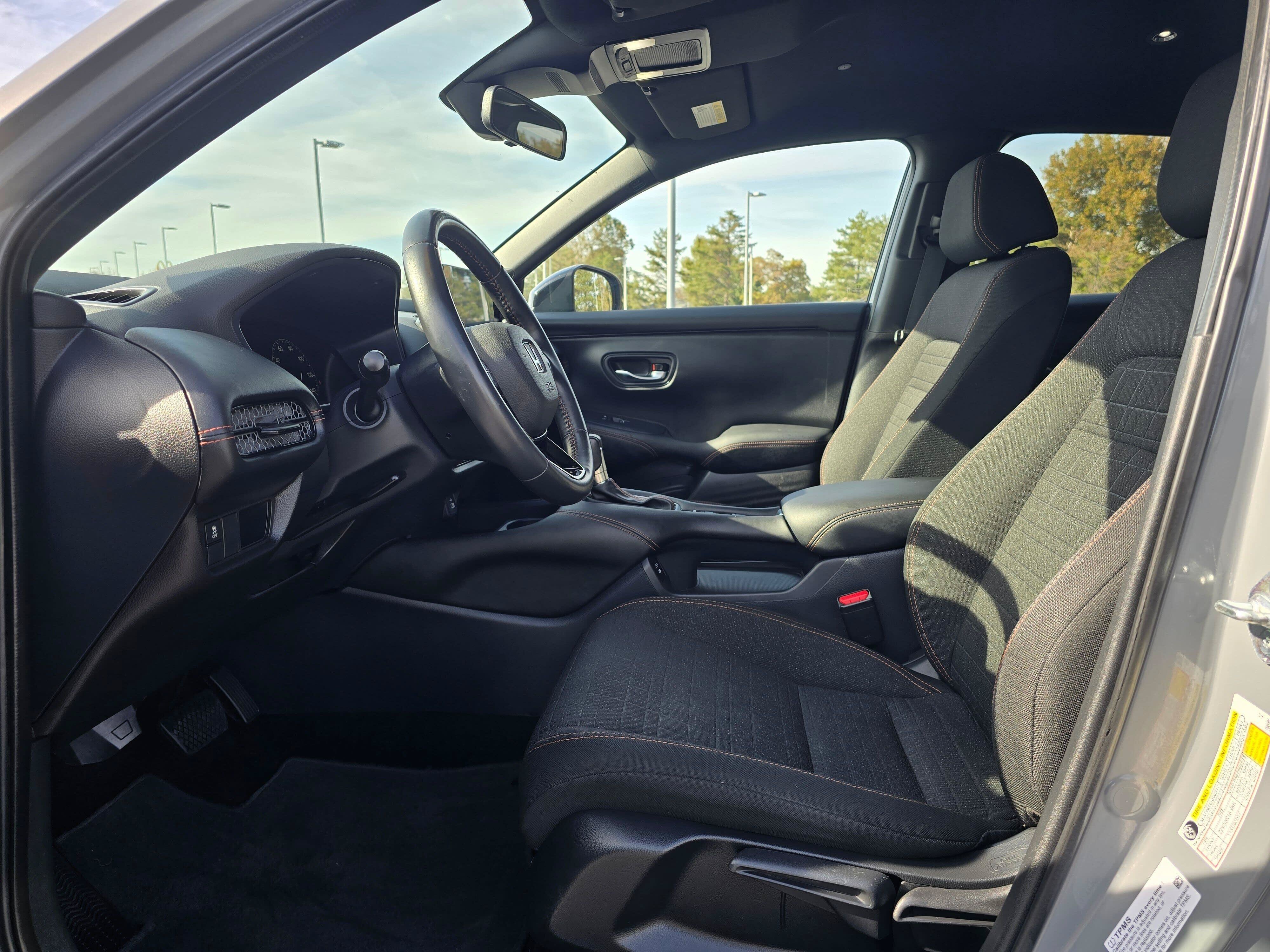 Used 2025 Honda HR-V Sport image 20