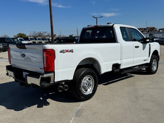 Used 2024 Ford F350 XL w/ Snow Plow/Camper Package AWD/4WD image 5