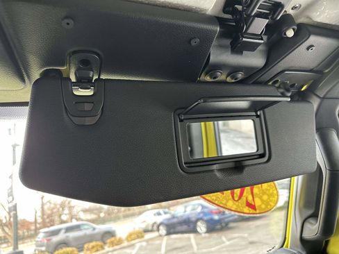 Used 2024 Jeep Gladiator Sport image 32