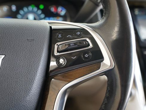 Used 2019 Cadillac Escalade ESV Premium Luxury w/ LPO, Radiant Package AWD/4WD image 16