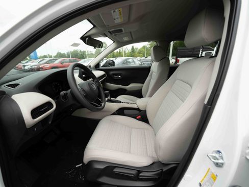 New 2026 Honda HR-V LX image 9