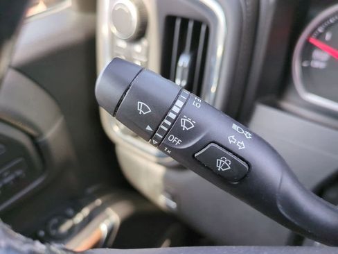 Used 2019 Chevrolet Silverado 1500 High Country w/ Z71 Off-Road Package image 27