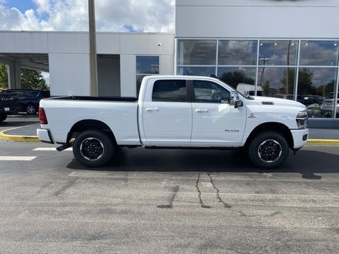 New 2025 RAM 2500 Laramie image 9