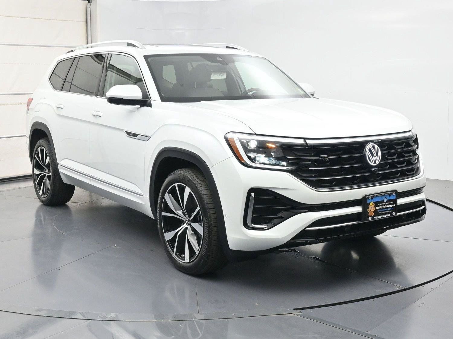 Used 2026 Volkswagen Atlas SEL Premium R-Line AWD/4WD image 34