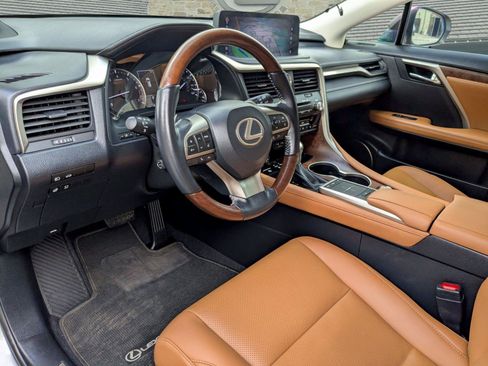 Certified 2021 Lexus RX 350L FWD w/ Premium Package image 6