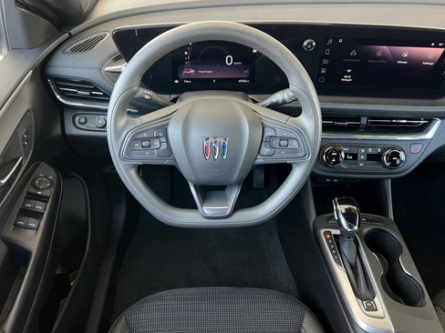 Used 2026 Buick Envista Preferred FWD image 17