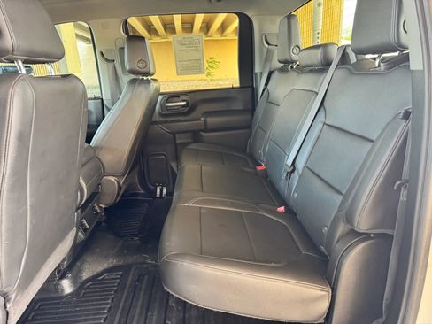 Used 2020 GMC Sierra 2500 4x4 Crew Cab w/ Convenience Package image 18