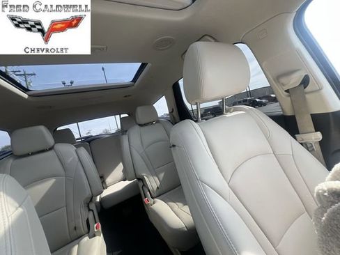 Used 2023 Buick Enclave Essence w/ Experience Buick Package image 14