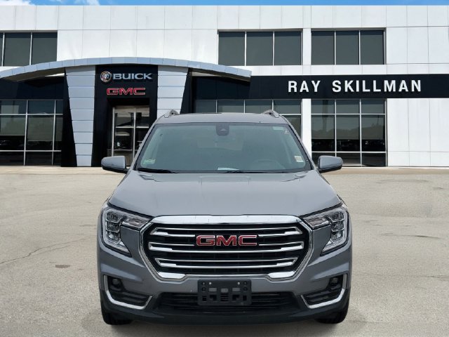 Used 2024 GMC Terrain SLT AWD/4WD image 2