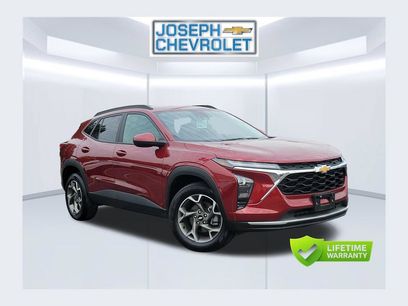 Used 2025 Chevrolet Trax LT
